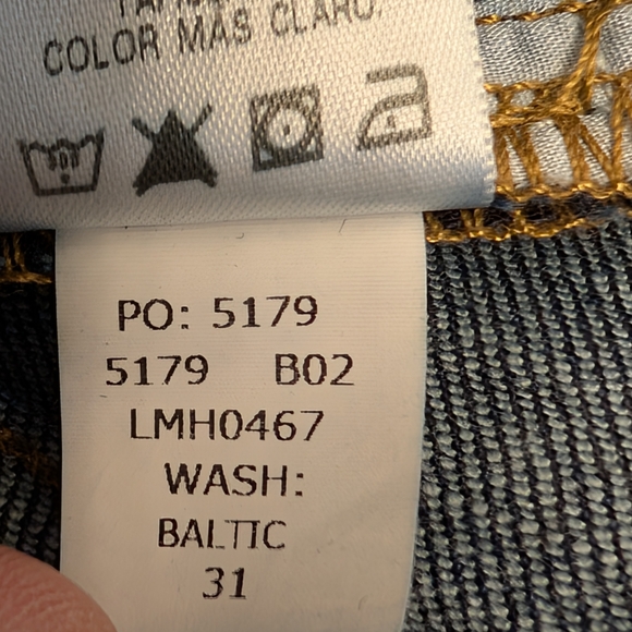 Frame Denim Women's Skinny Jeans in Dark Blue Wash - Picture 13 of 13